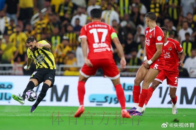 马卡:本泽马恢复状况非常好 他已准备好了强势回归 马卡:本泽马恢复状况非常好 他已准备好了强势回归